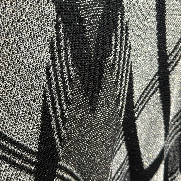 INC Black Silver Shark Bite Tunic Knit Sweater Geometric Print Holiday Large - Picture 7 of 12